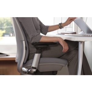 Amia-Work-Task-Chair-by-Steelcase-6