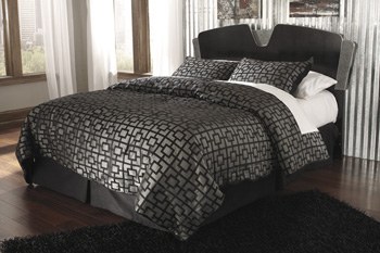 Signature Design by Ashley Bonnadeen Panel Bed